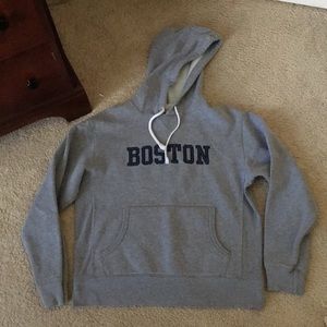 Old navy men’s sweatshirt